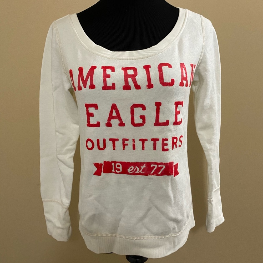 NWOT Cream American Eagle Crew Neck Sweatshirt
